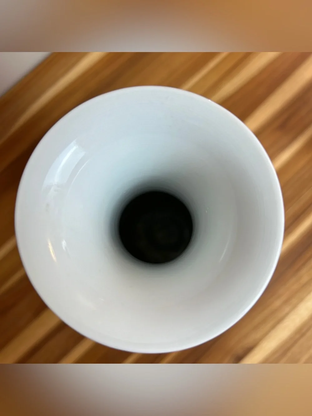 Vintage Chinese Monochrome Yellow Glaze Porcelain Vase - Picture 5 of 10